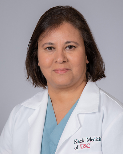 Headshot of Uzma Qureshi