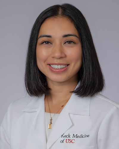 Headshot of Roxanne Manalac Favis