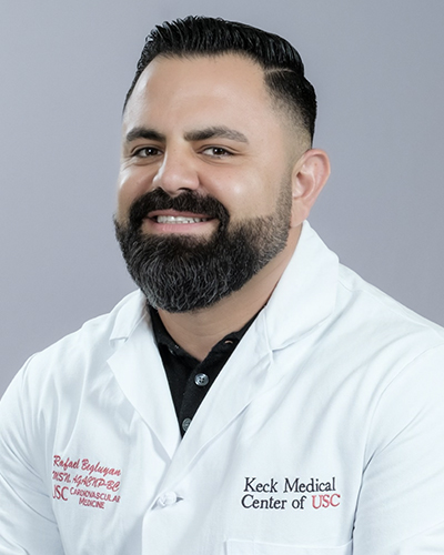 Headshot of Rafael Begluyan