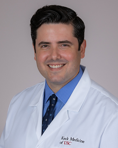 Headshot of Roberto Travieso
